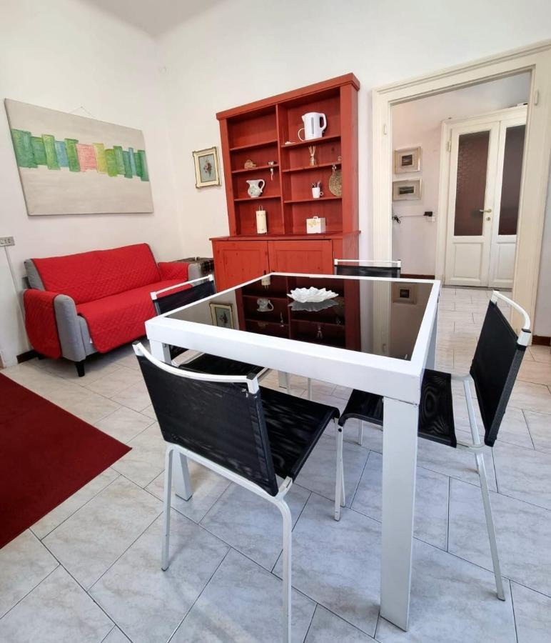 Relaxing Apartment In The Heart Of Milan Bagian luar foto